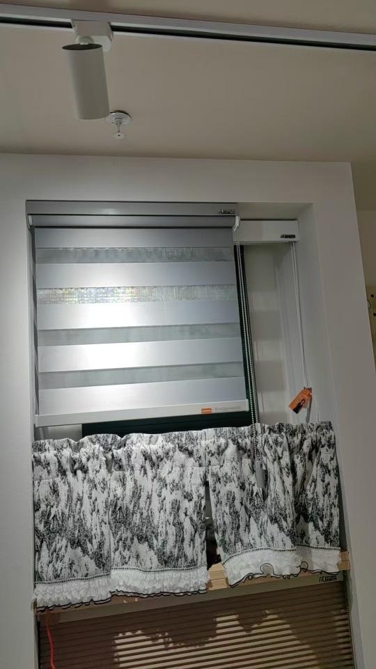 窗簾安裝維修案件圖片