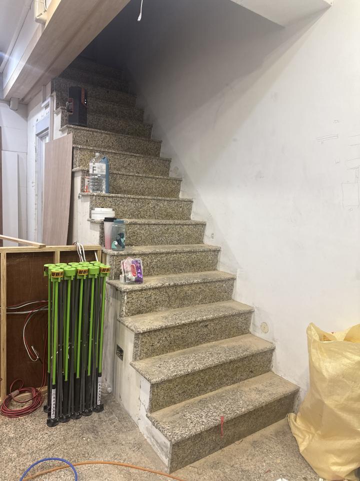 樓梯扶手案件圖片