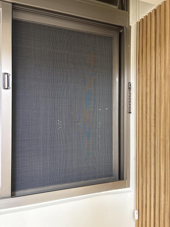 陽台紗網安裝案件圖片