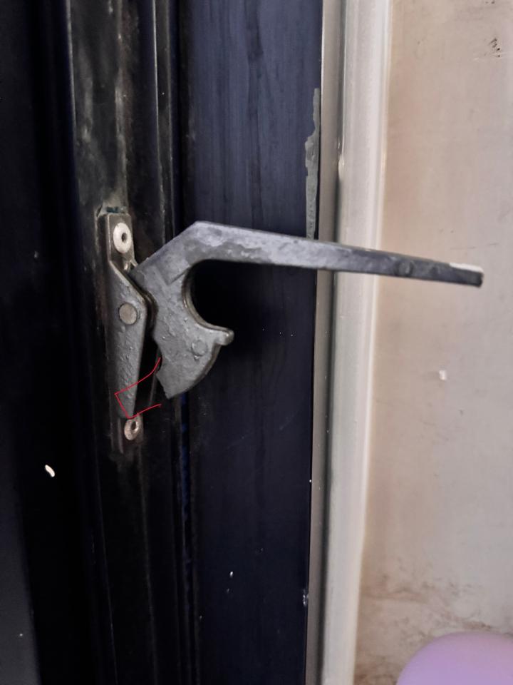 窗戶維修案件圖片