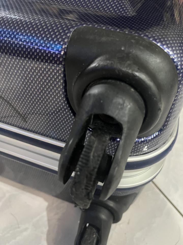 行李箱維修案件圖片