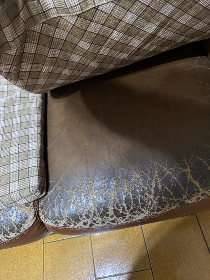 沙發修理案件圖片