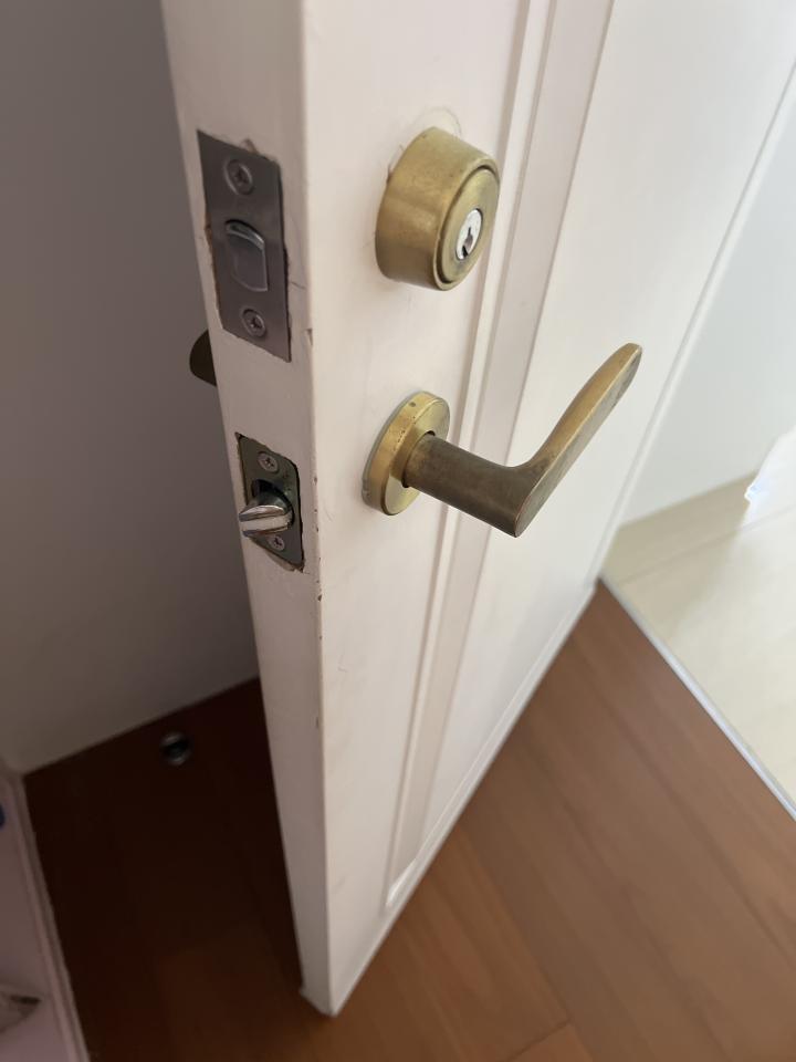 門片維修案件圖片