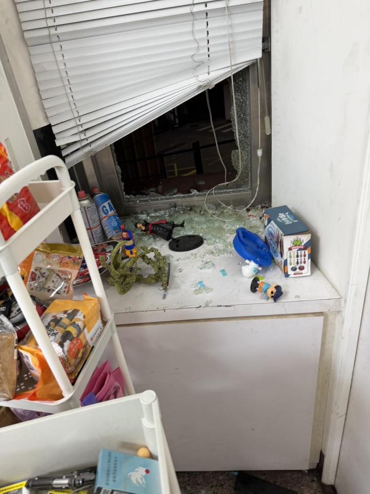 窗戶維修案件圖片