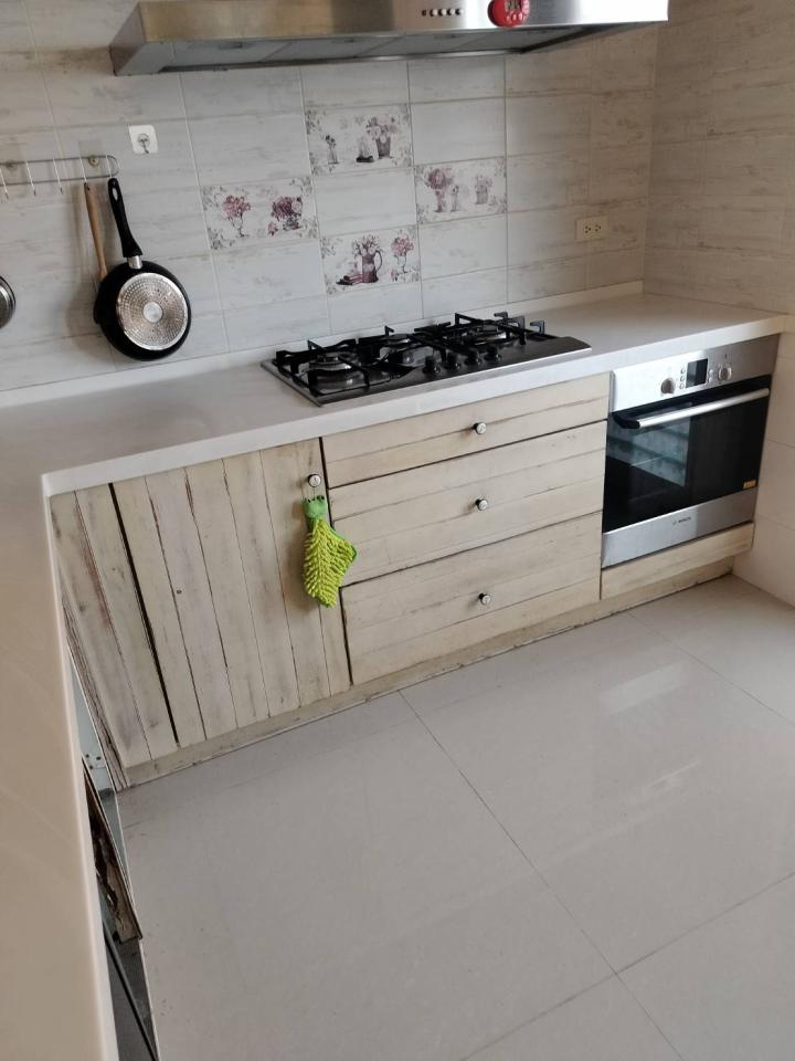 櫥櫃門片更換案件圖片