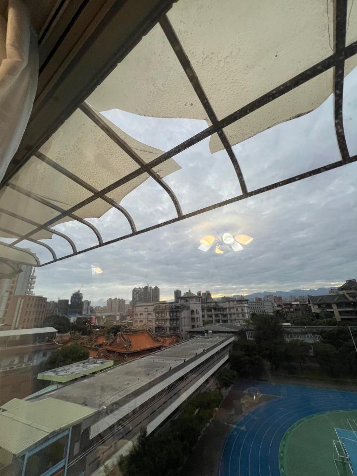 遮雨棚安裝案件圖片