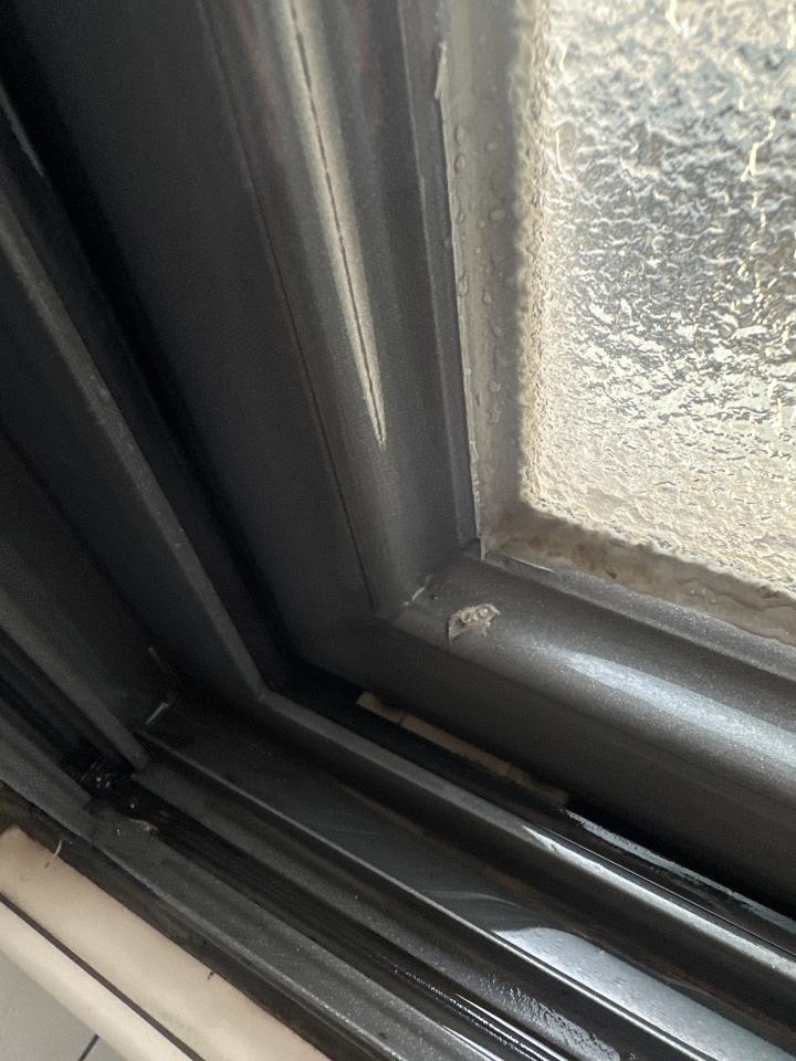 窗戶維修案件圖片