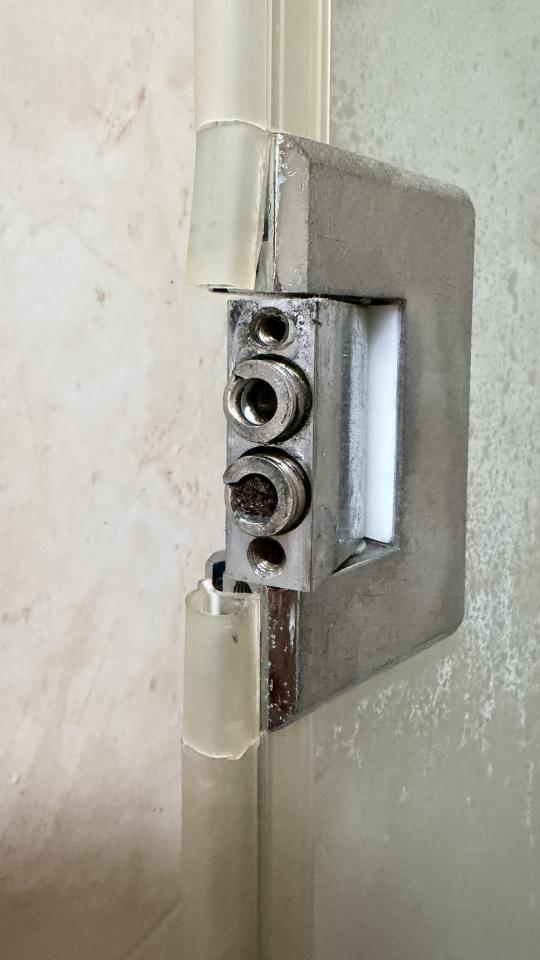 浴室門案件圖片