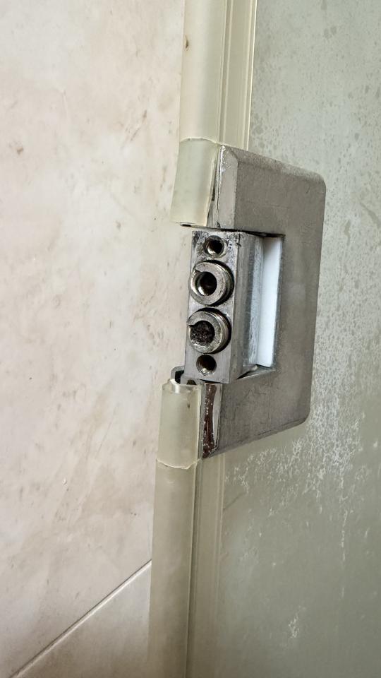 浴室門案件圖片