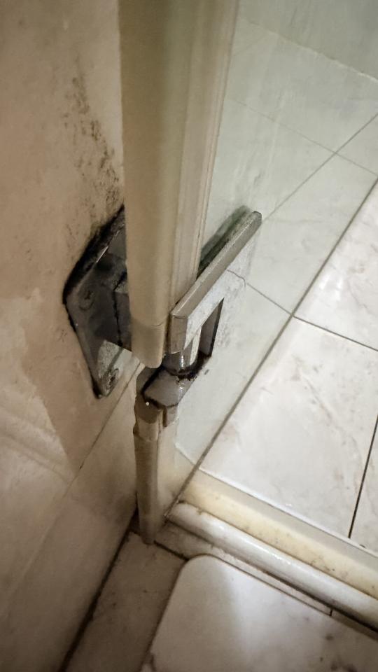 浴室門案件圖片