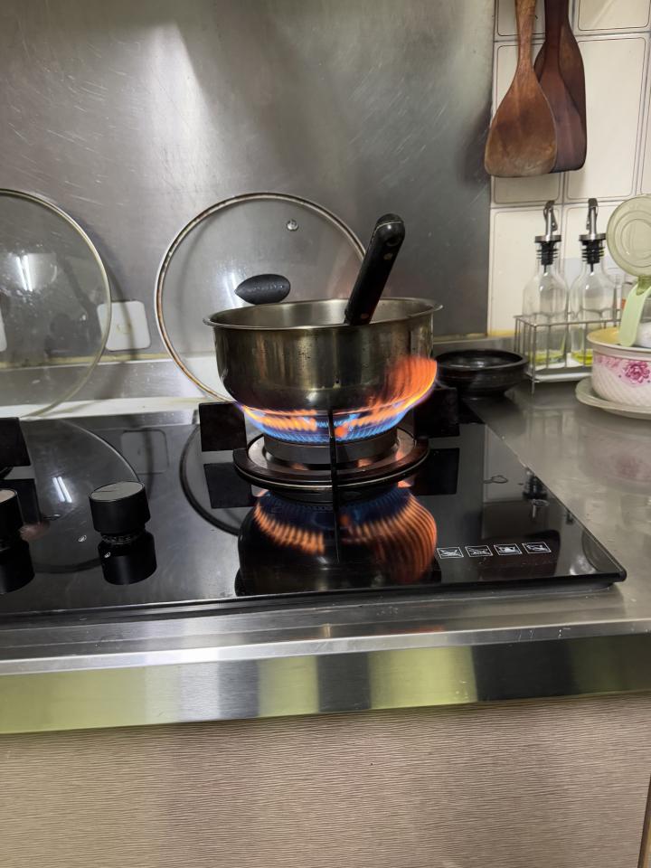 瓦斯爐安裝維修案件圖片