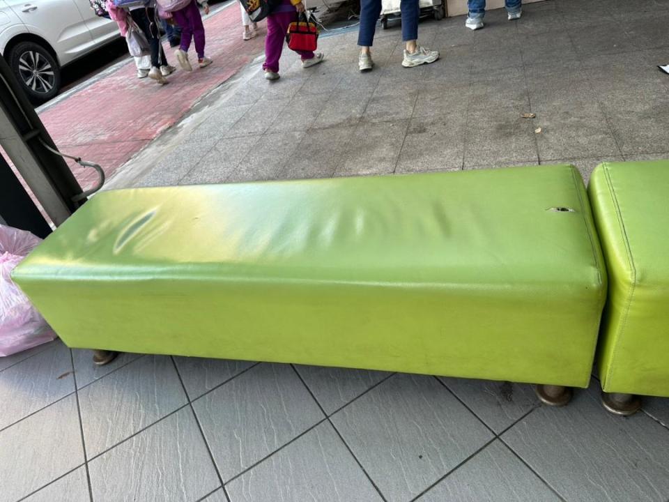 沙發修理案件圖片