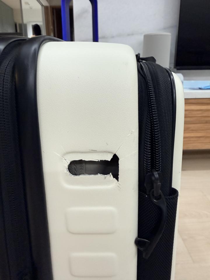 行李箱維修案件圖片