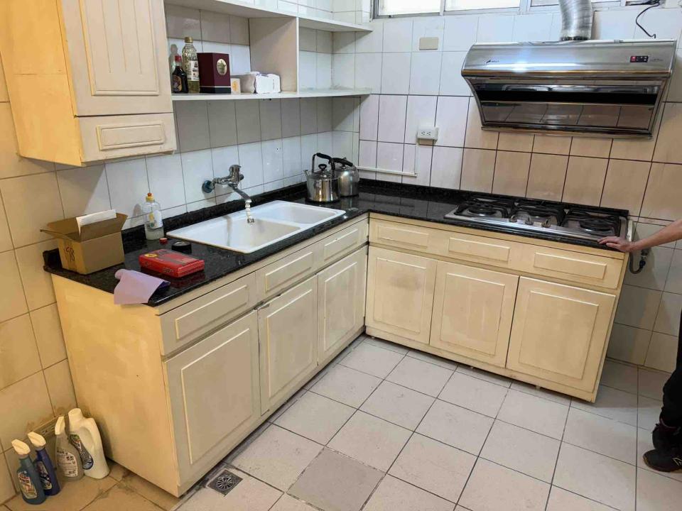 櫥櫃門片更換案件圖片