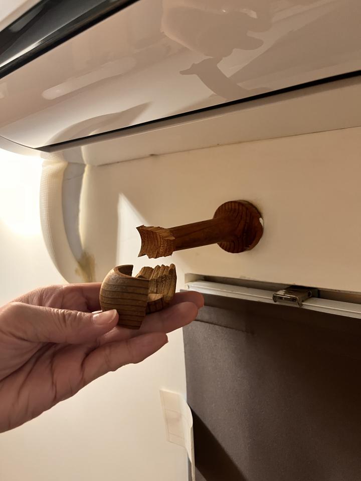 窗簾安裝維修案件圖片