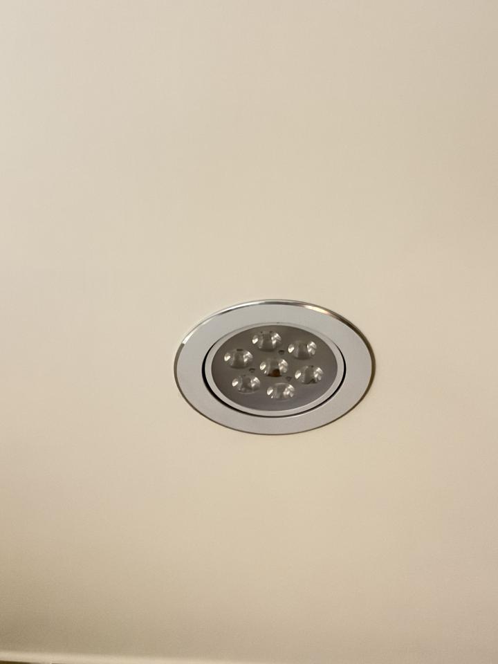 燈具維修案件圖片