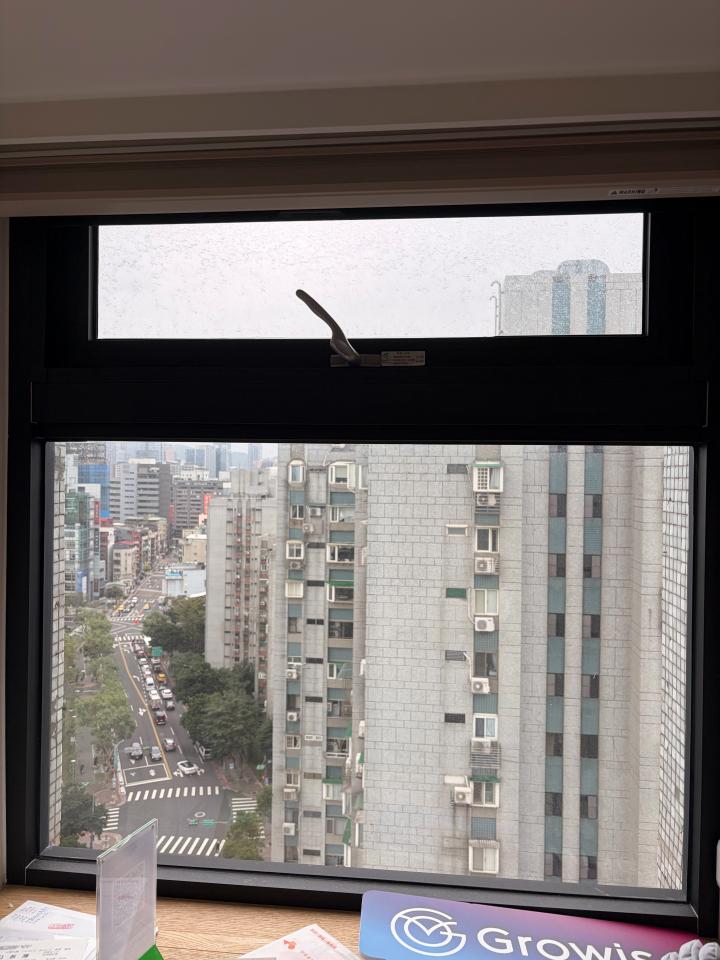 玻璃清潔案件圖片