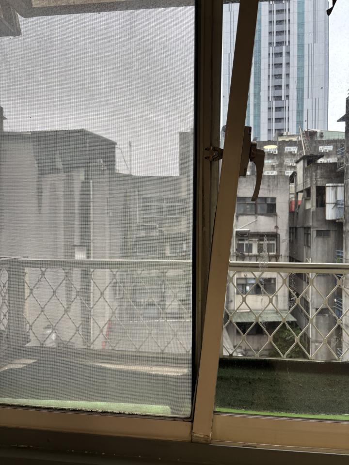 鋁門窗案件圖片