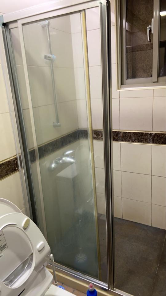 淋浴拉門安裝維修案件圖片