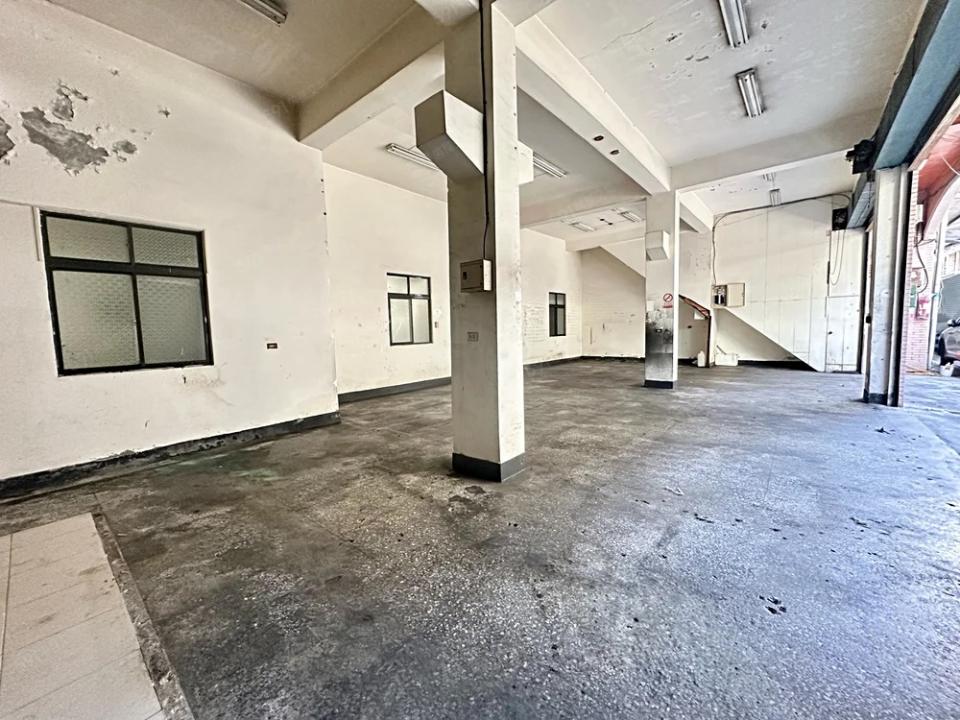 地板拋光打蠟案件圖片