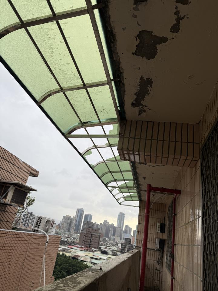 採光罩案件圖片