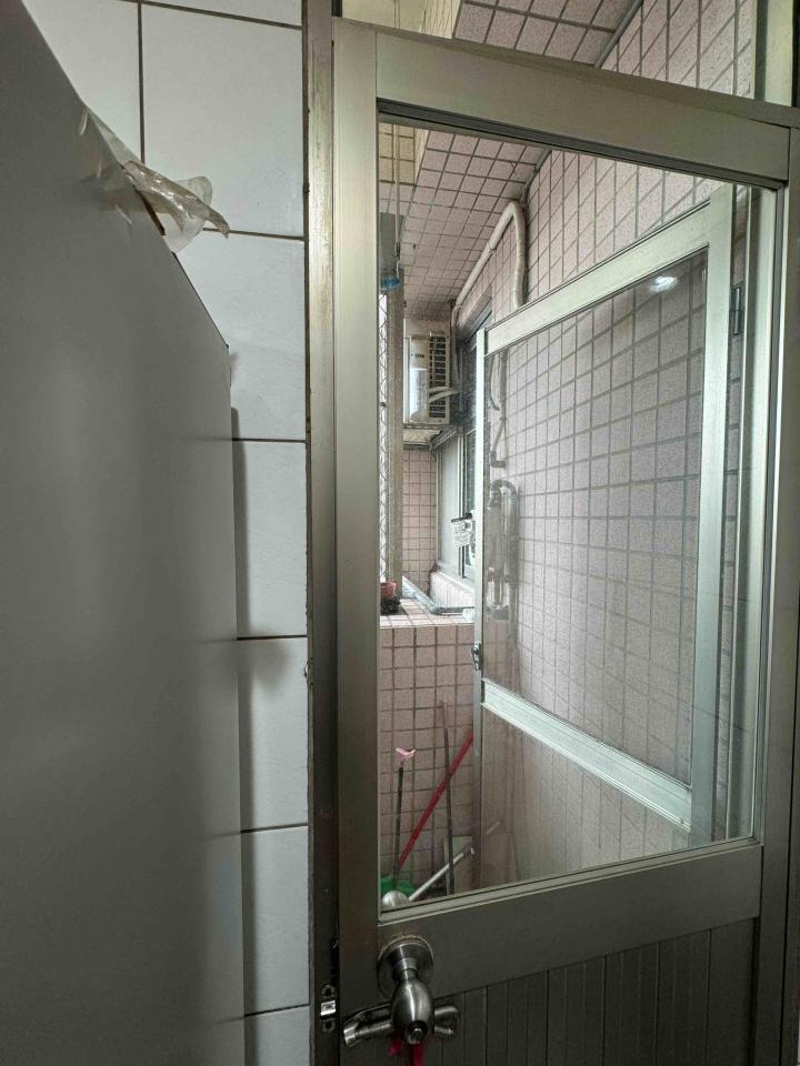 門片維修案件圖片