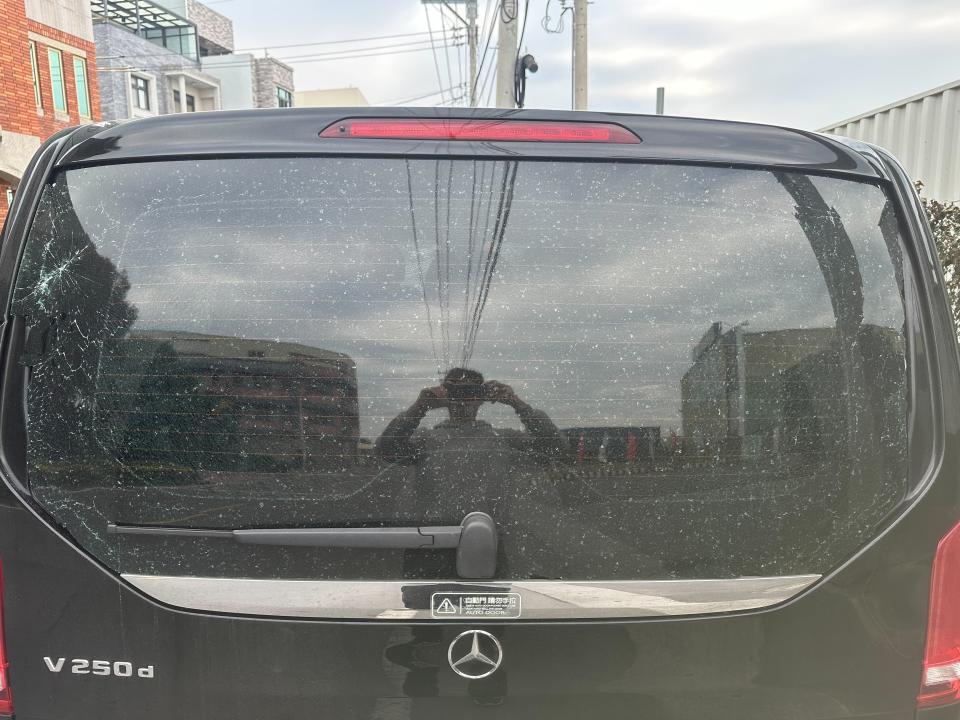 汽車玻璃修補案件圖片