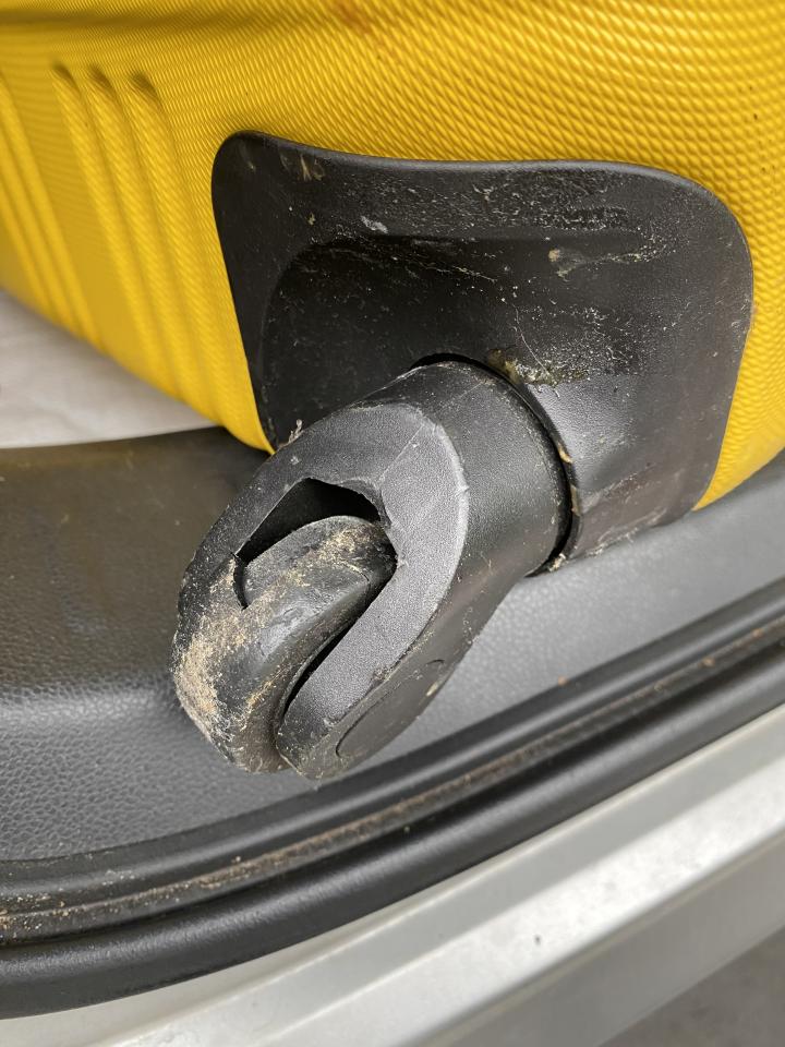 行李箱維修案件圖片