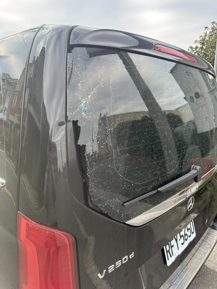 汽車玻璃修補案件圖片