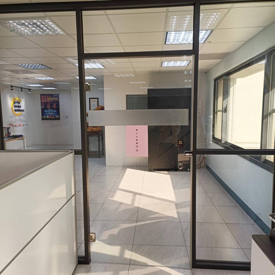 玻璃門案件圖片