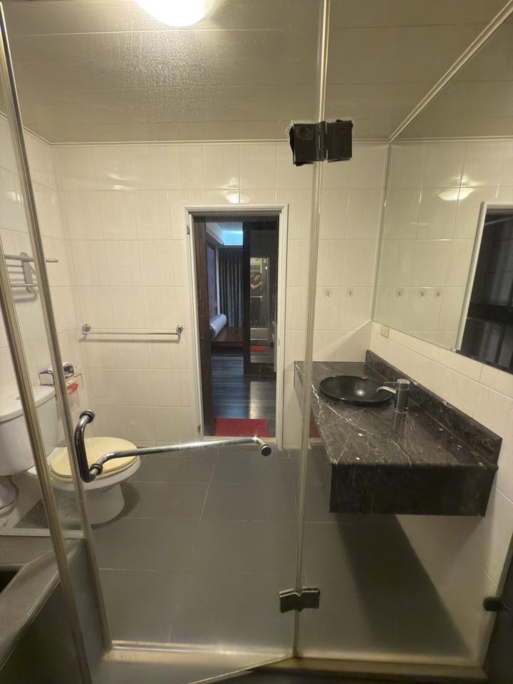 浴室門案件圖片