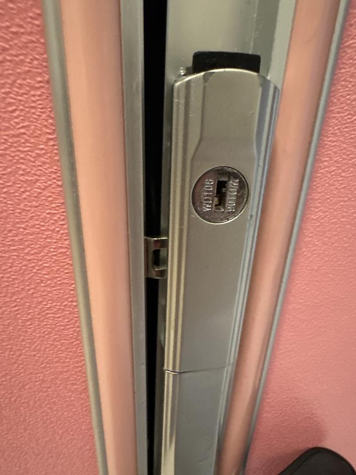 行李箱維修案件圖片