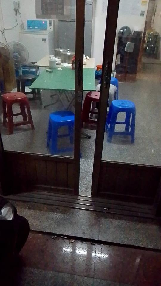 門片維修案件圖片