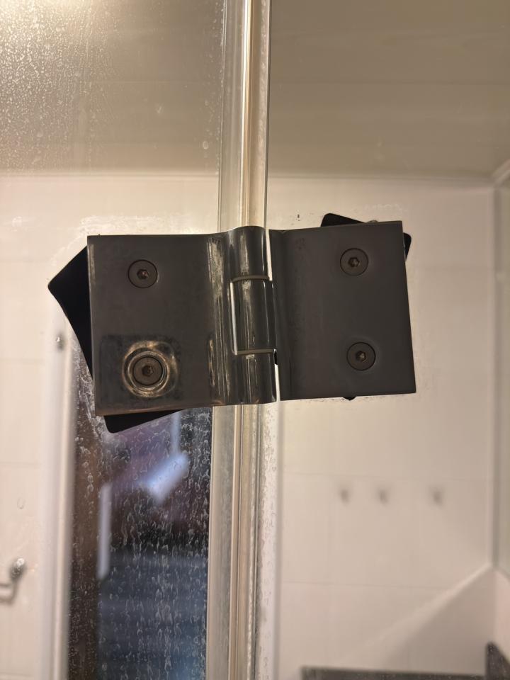 浴室門案件圖片