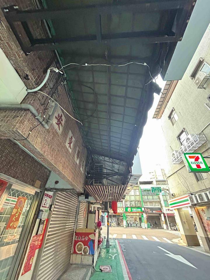 遮雨棚安裝案件圖片