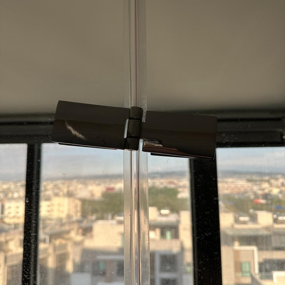 淋浴拉門安裝維修案件圖片