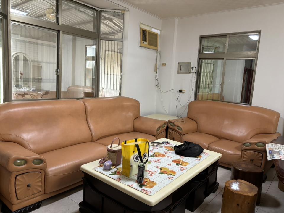 沙發修理案件圖片