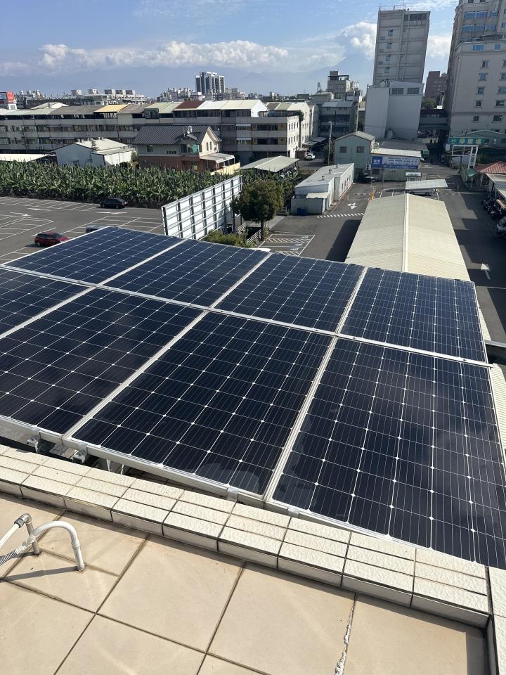 太陽能板清洗案件圖片