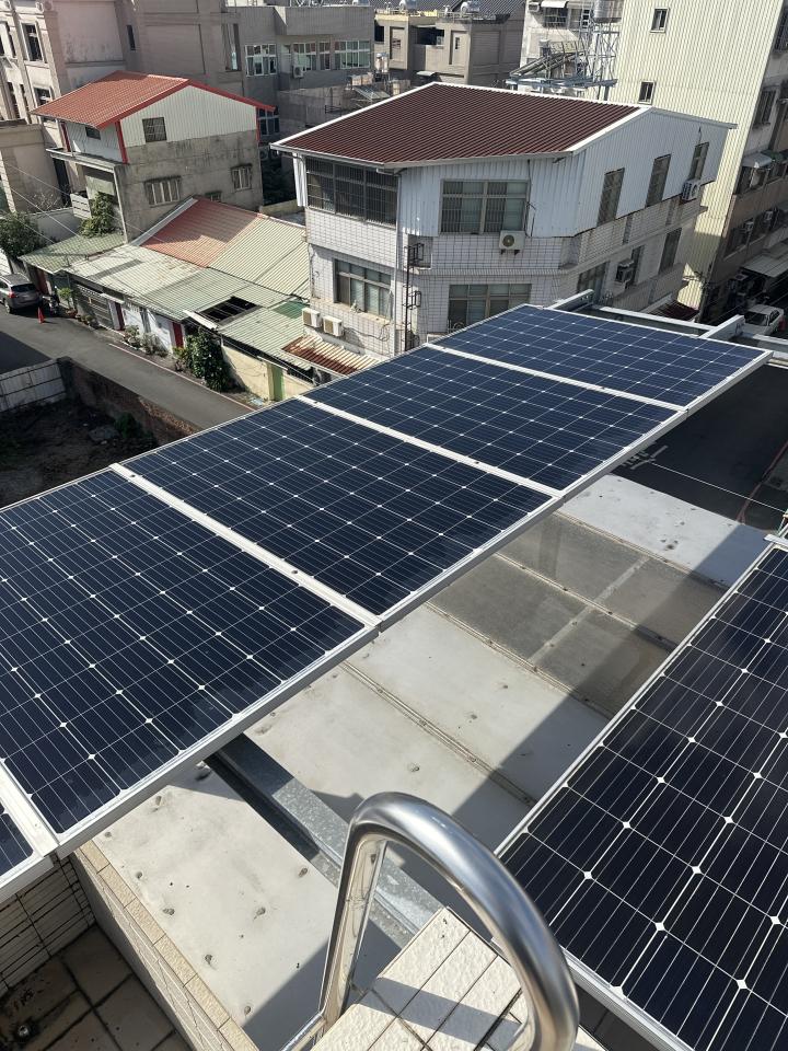 太陽能板清洗案件圖片