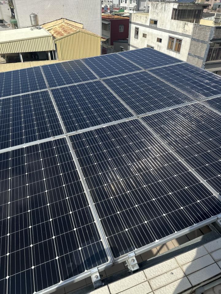 太陽能板清洗案件圖片