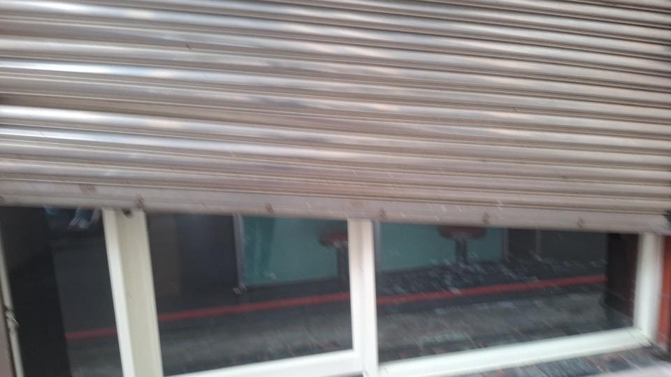 鐵捲門維修案件圖片