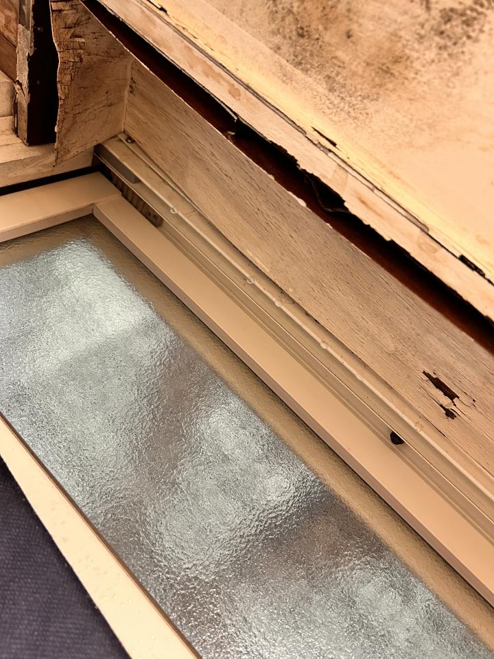 滴水條安裝案件圖片