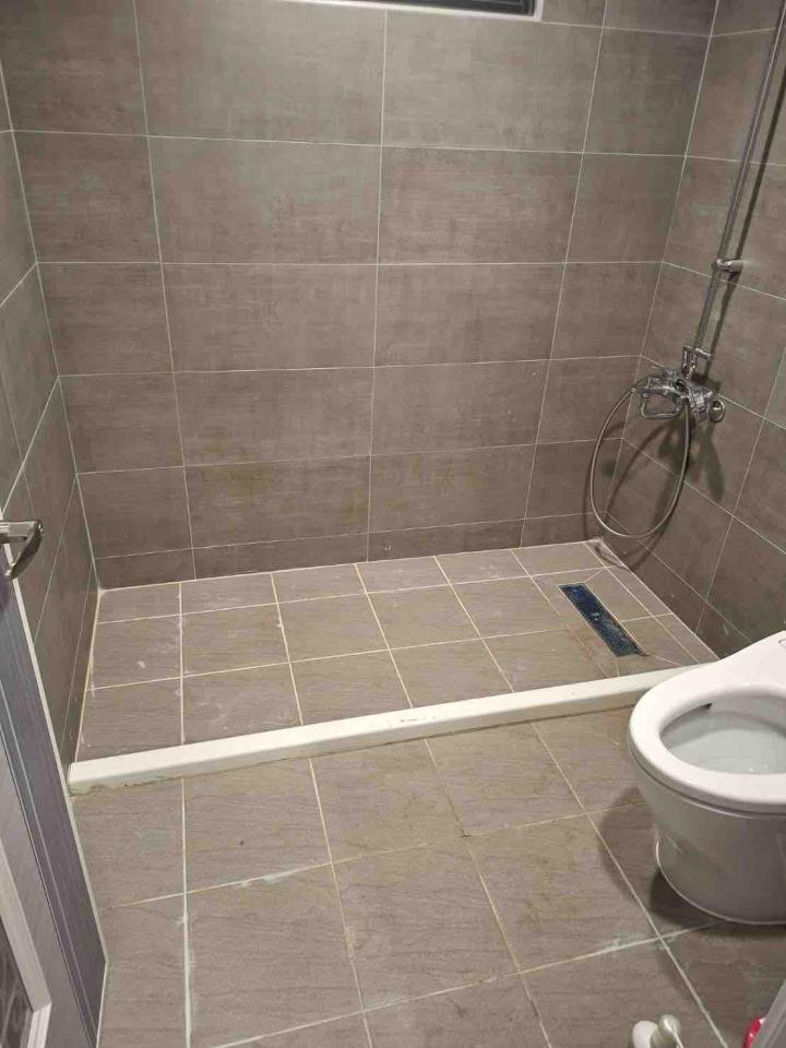 淋浴拉門安裝維修案件圖片