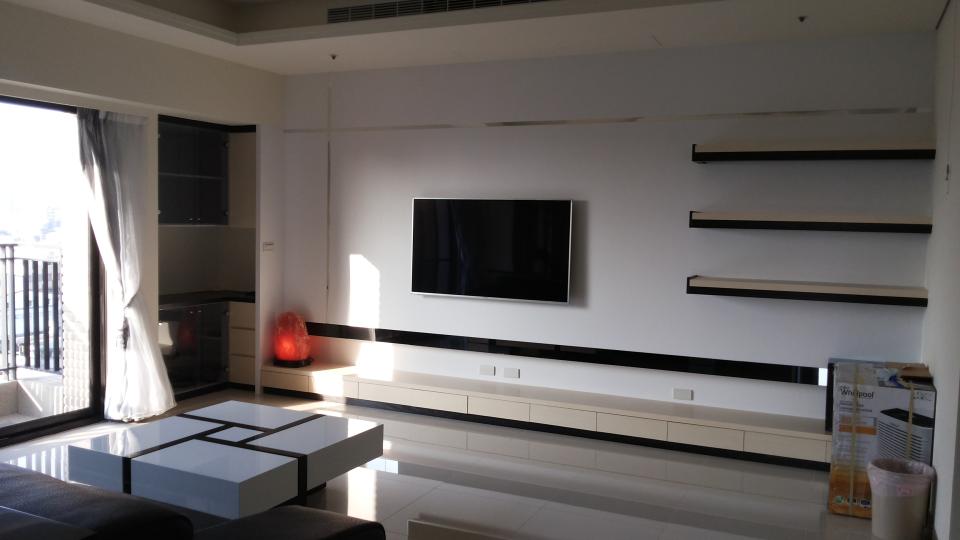 電視壁掛架安裝案件圖片