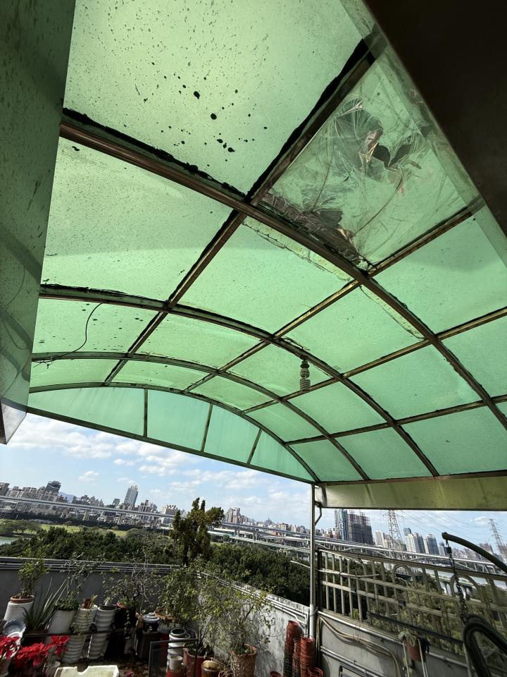 遮雨棚安裝案件圖片