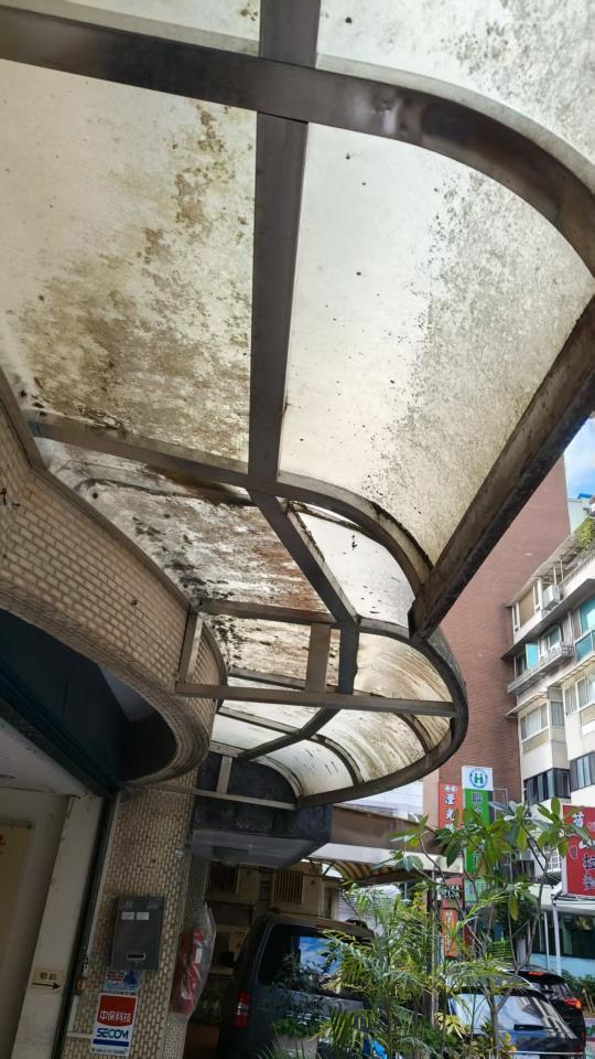 採光罩案件圖片