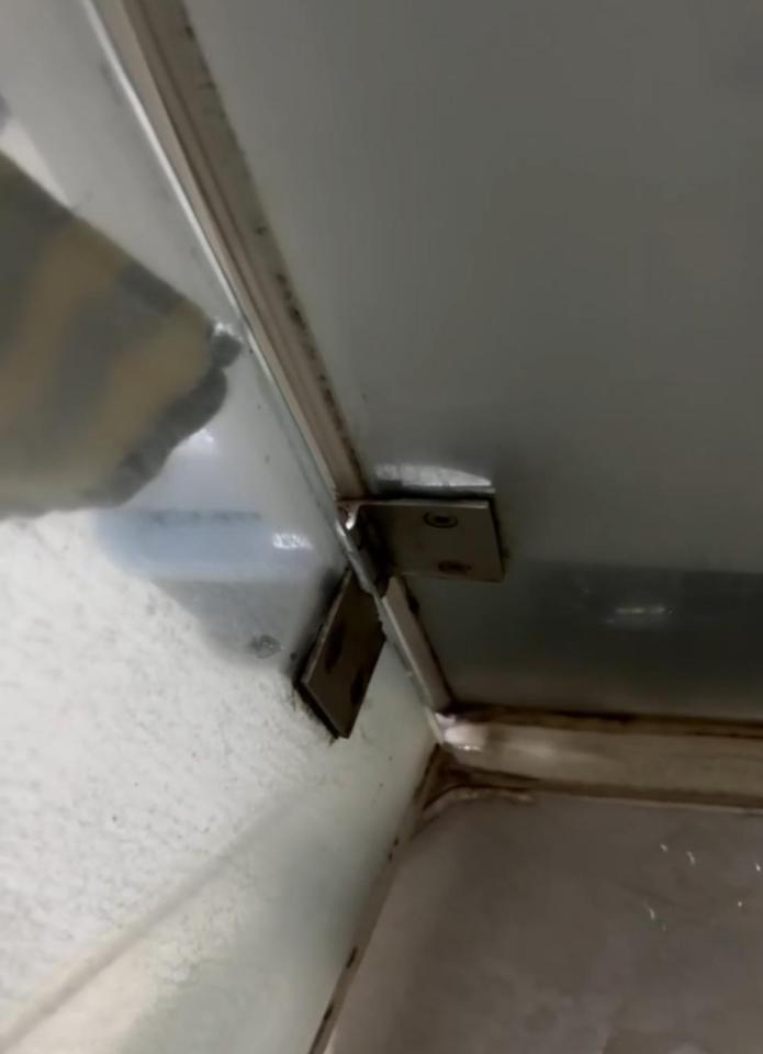 淋浴拉門安裝維修案件圖片