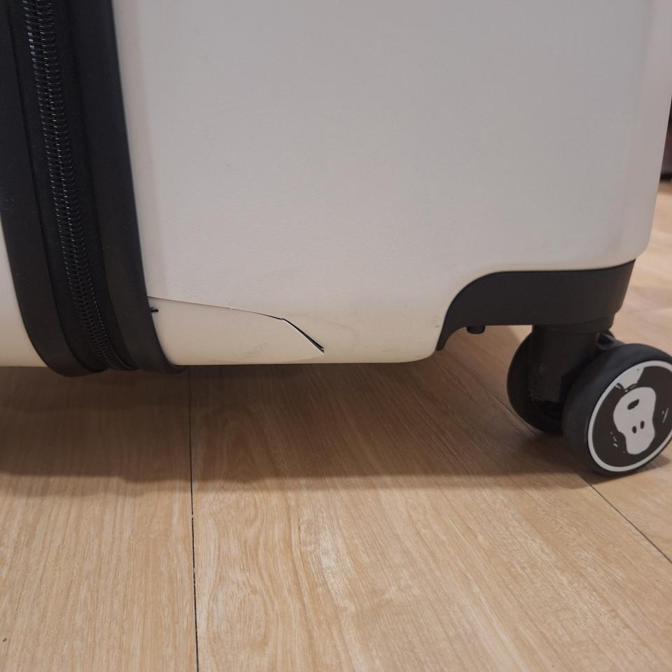 行李箱維修案件圖片