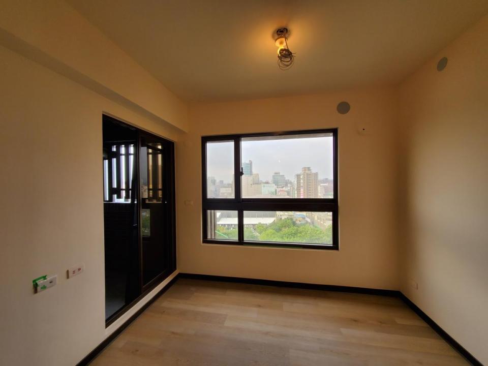 燈具維修案件圖片