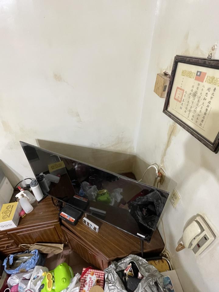 電視壁掛架安裝案件圖片